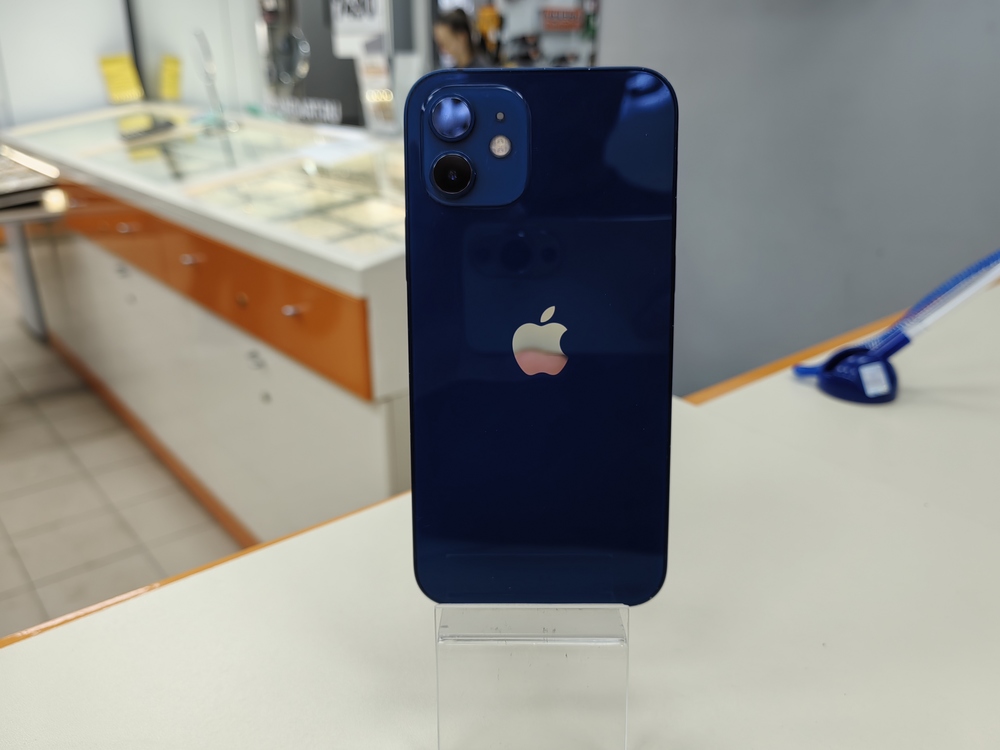 Смартфон Apple iPhone 12 64Gb
