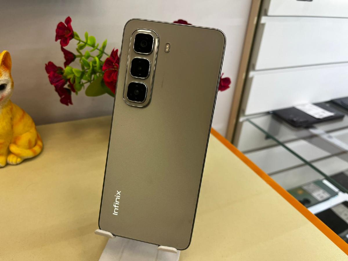 Смартфон Infinix HOT 50 8/256
