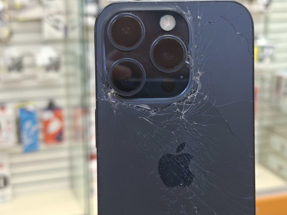 Смартфон Apple Iphone 15 Pro 128Gb