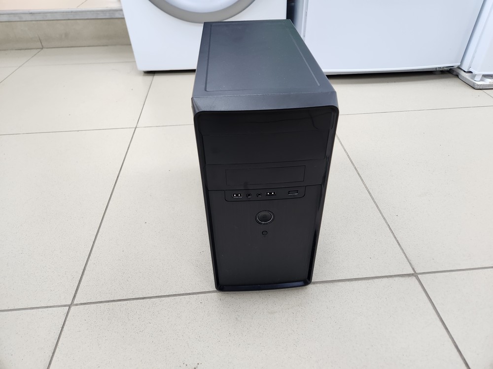 Системный блок Noname; Ryzen 5 3400G, Radeon RX Vega 11, 8 Гб, 480 Гб, 500 Гб