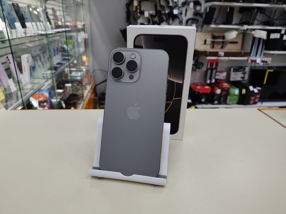 Смартфон Apple Iphone 16 Pro Max 256Gb