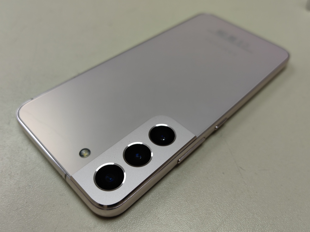 Смартфон Samsung Galaxy S22 8/128