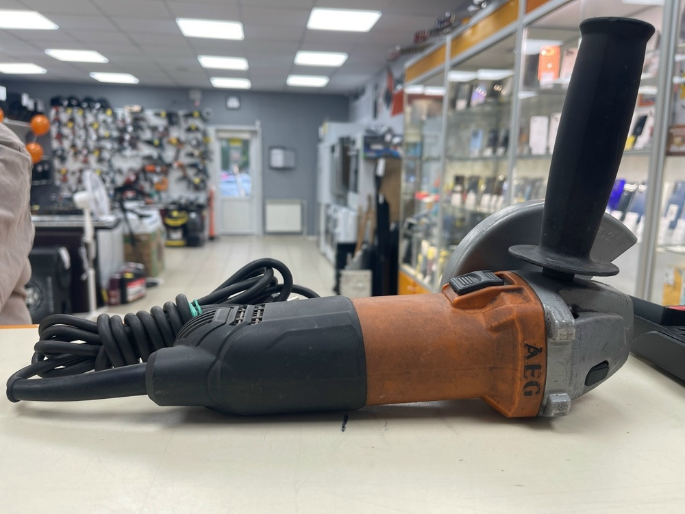 Угловая шлифмашина AEG WS 8-125