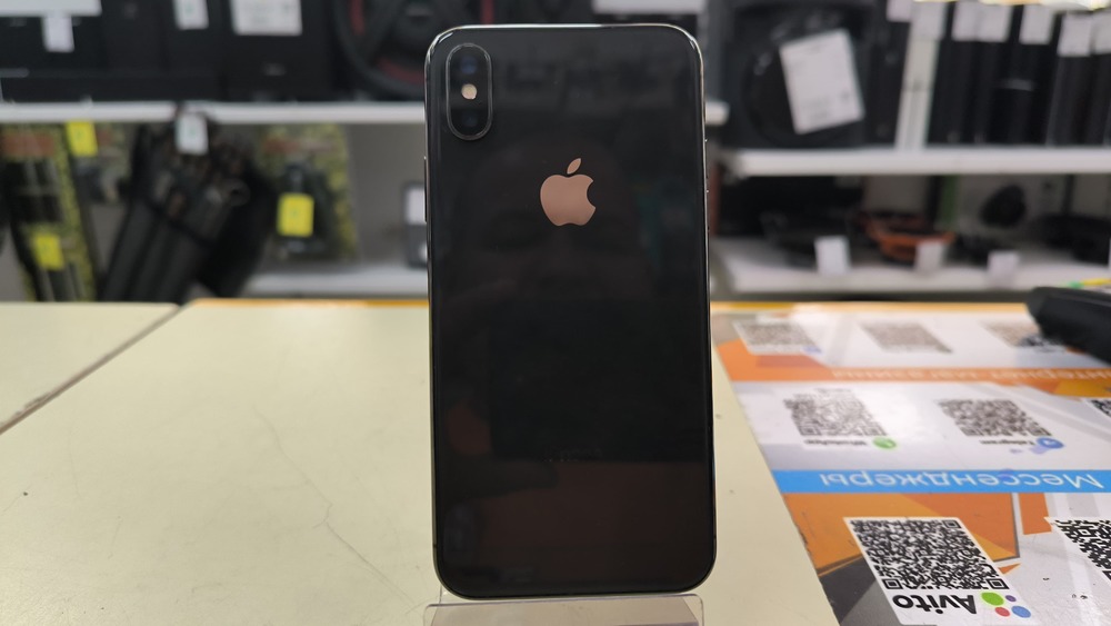 Смартфон Apple iPhone X 64Gb
