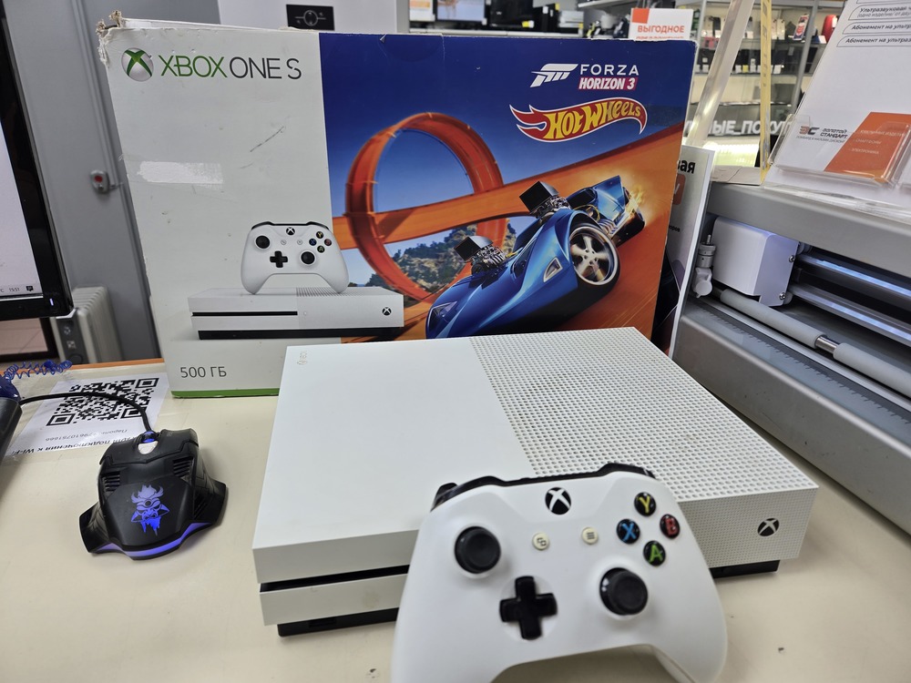 Игровая приставка Xbox One S 500Gb