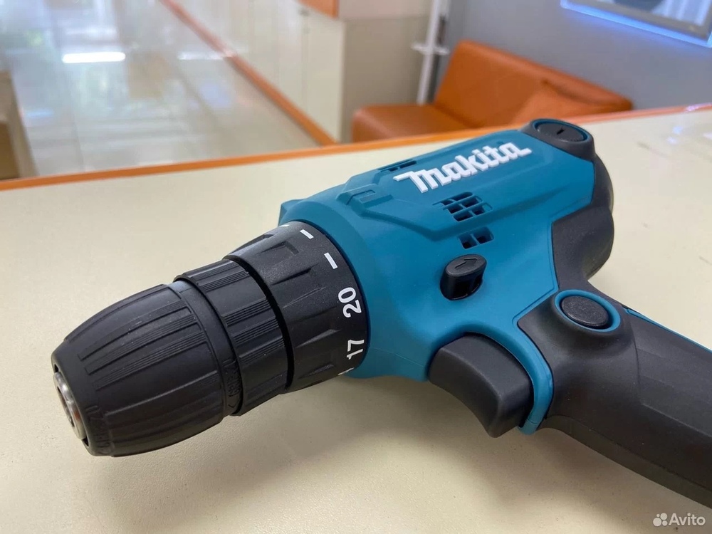 Шуруповерт Makita DF0300