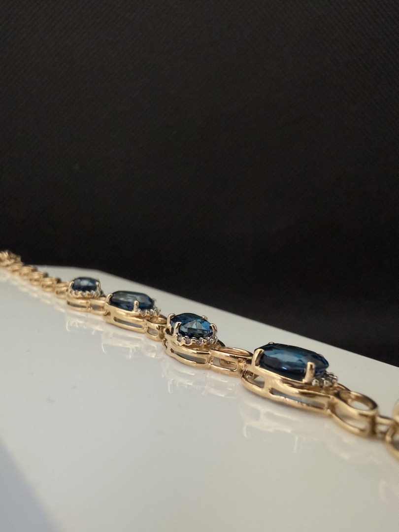 Б585 БРАСЛЕТ С КАМНЯМИ (Au 585)