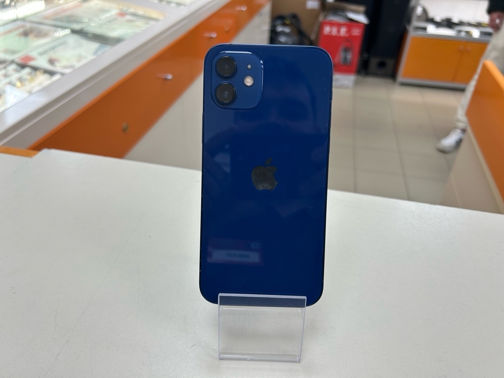 Смартфон Apple iPhone 12 64Gb