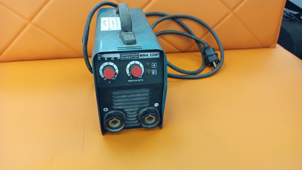 Сварочный аппарат Кедр MMA 220 F