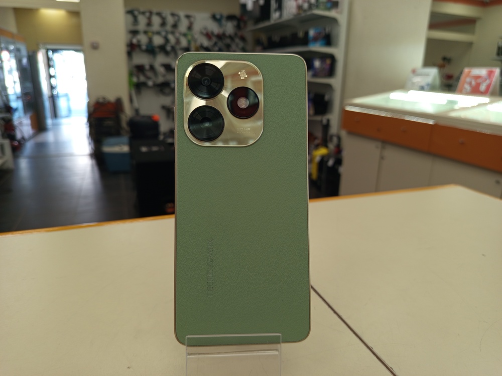 Смартфон Tecno Spark 20C 4/128