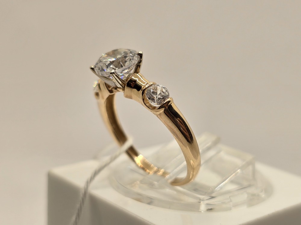 КОЛКМИ585 КОЛЬЦО С КАМНЯМИ (Au 585)