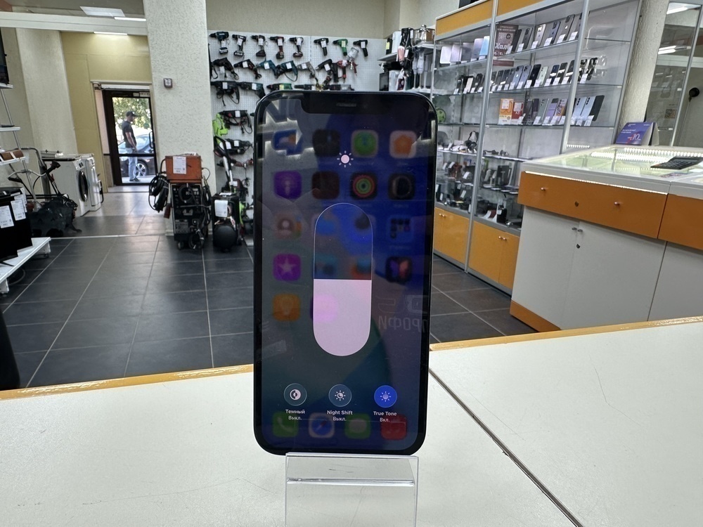 Смартфон Apple iPhone 12 64Gb