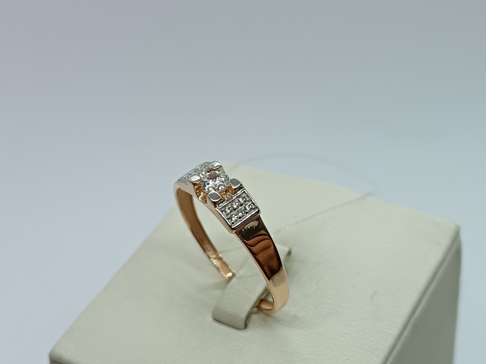 КОЛЬЦО С КАМНЯМИ (Au 585)