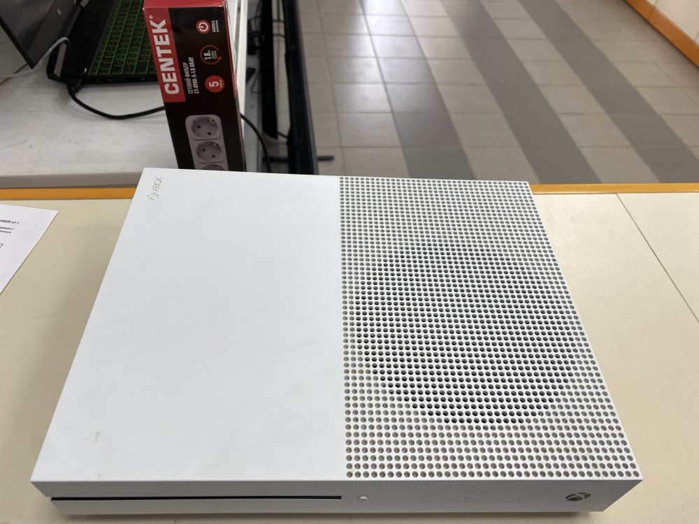 Игровая приставка Xbox One S 500Gb