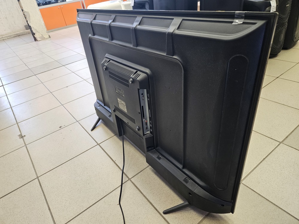 LED Телевизор Dexp F43E7000E