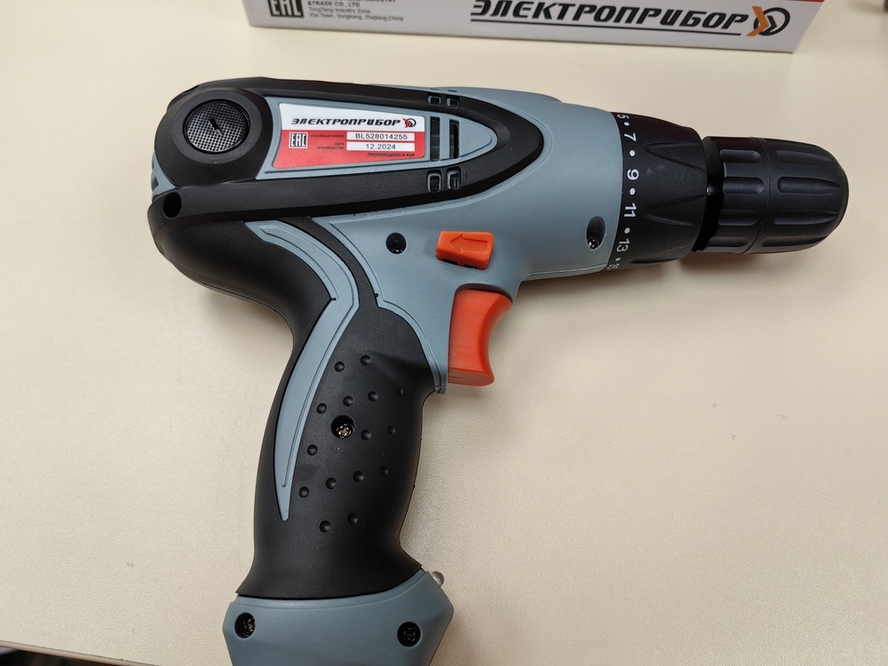 Шуруповерт Электроприбор ДШ-700ДМ