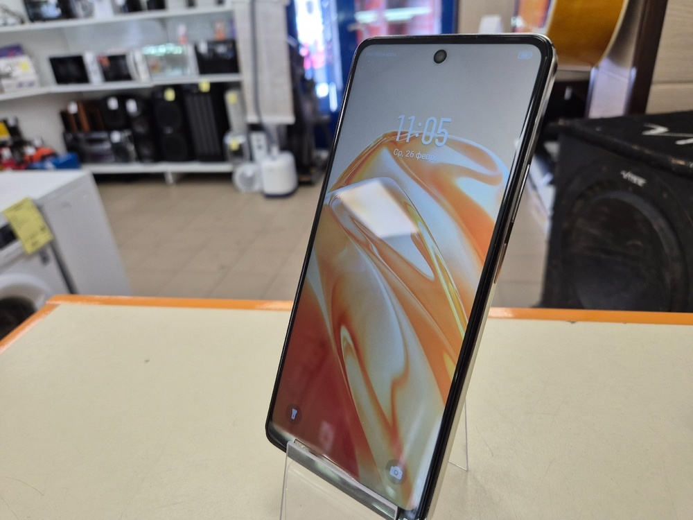 Смартфон Infinix HOT 40 8/256