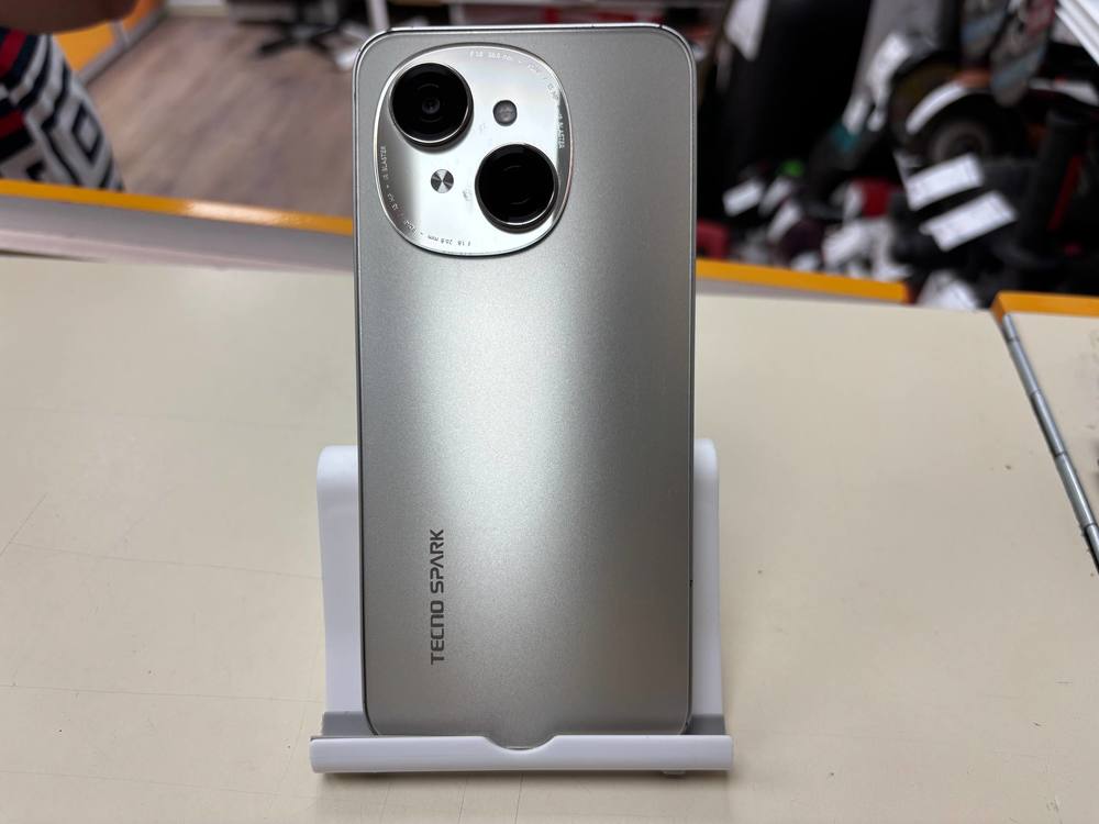 Смартфон Tecno Spark GO 1 3/64