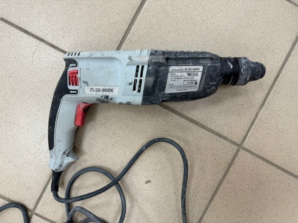 Перфоратор Ресанта П-30-900К