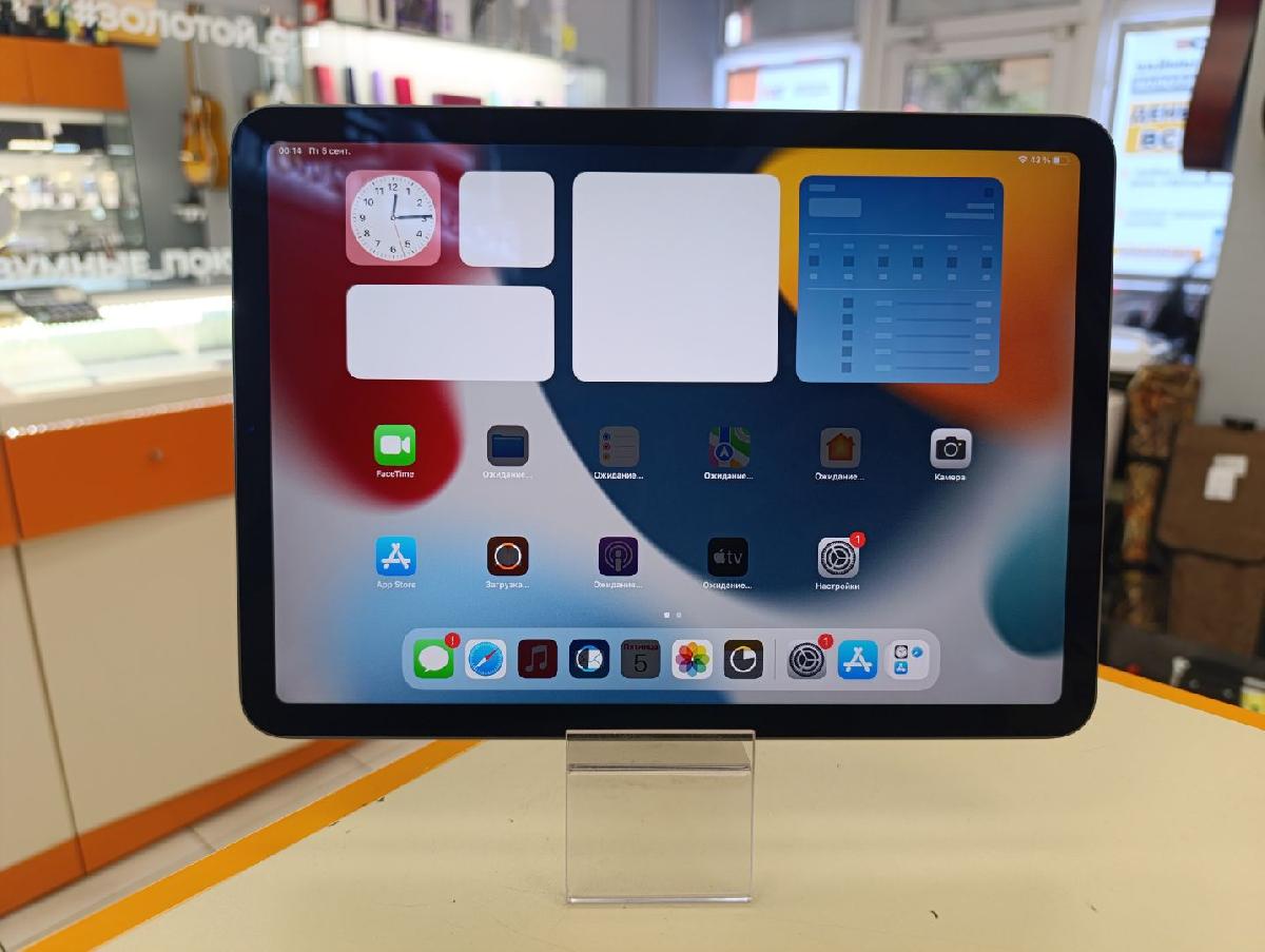 Планшет Apple iPad Air 4 64ГБ (2020 A2316 Wi-Fi)
