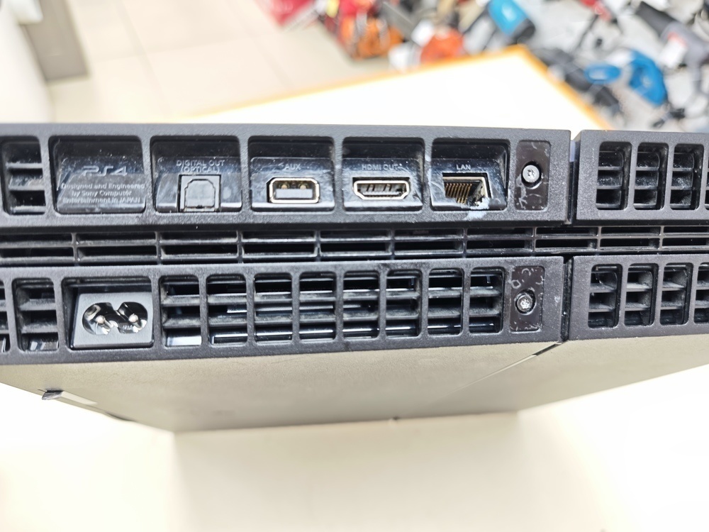 Игровая приставка PlayStation 4 FAT 500GB
