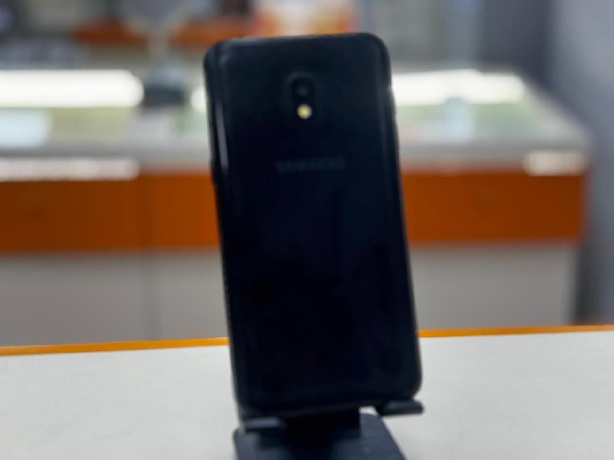 Смартфон Samsung SM-J260F