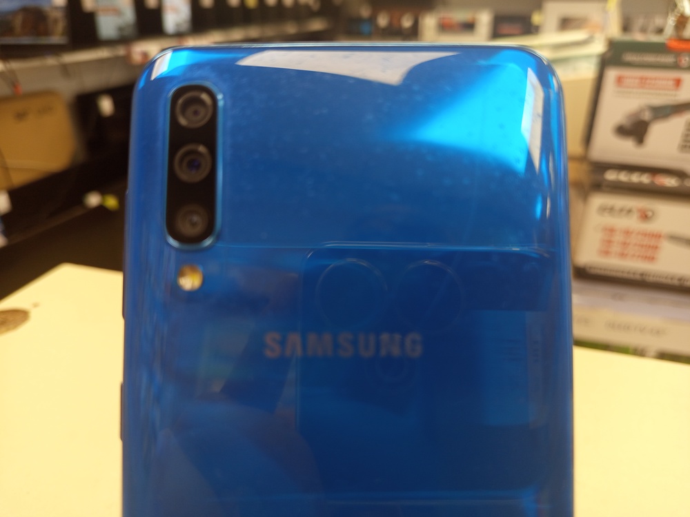 Смартфон Samsung Galaxy A50 4/64