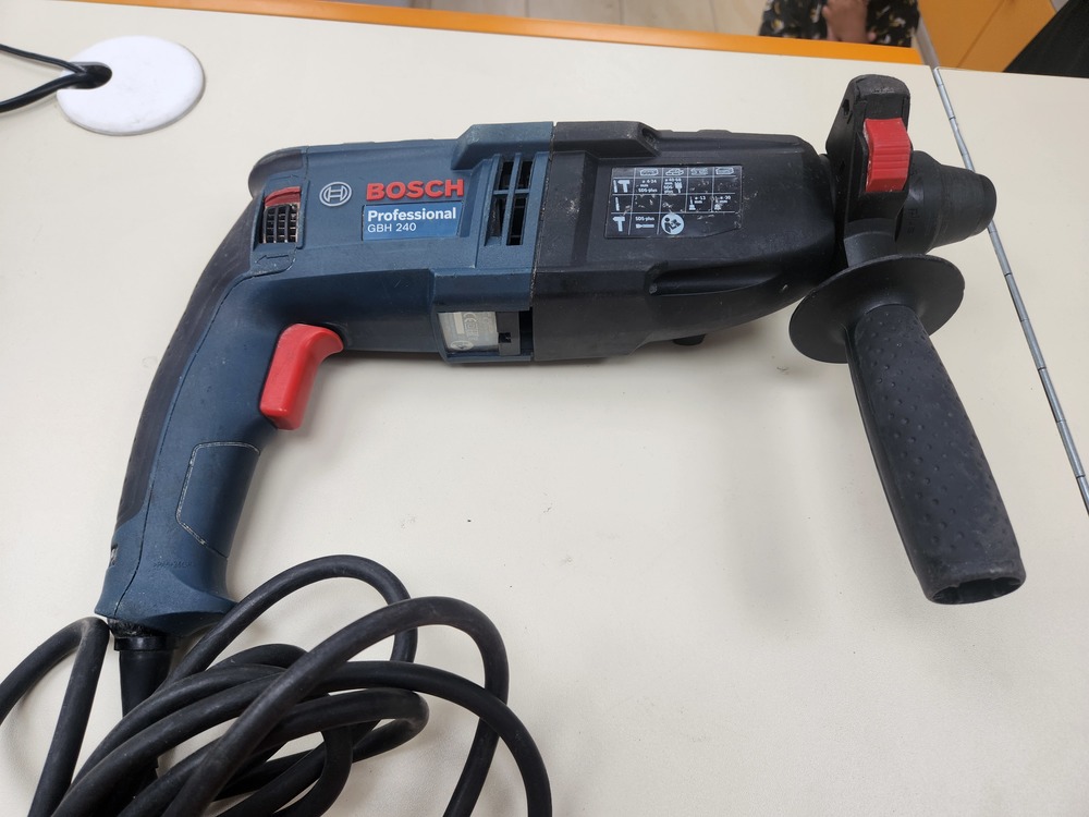 Перфоратор Bosch GBH 240