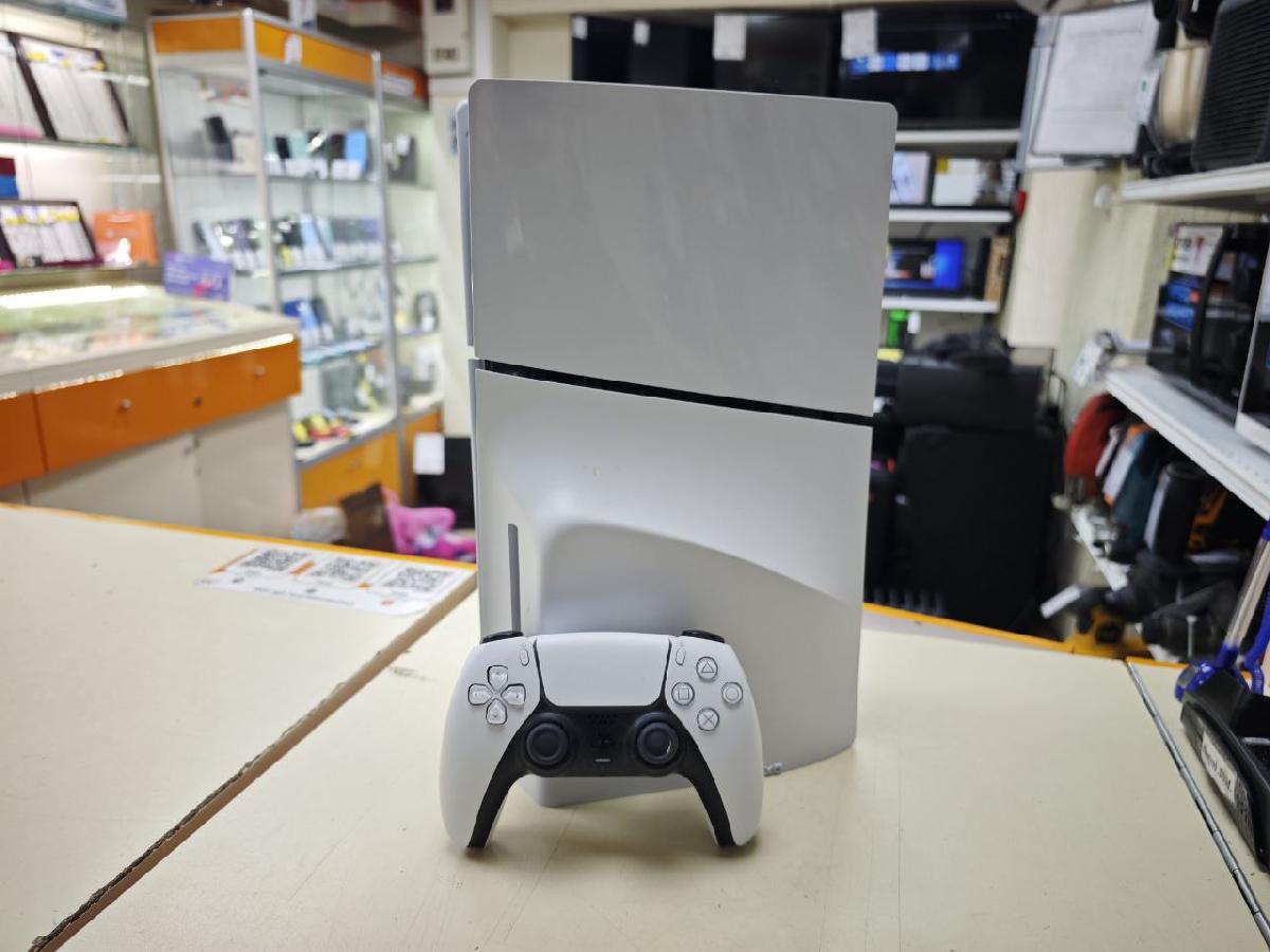 Игровая приставка PlayStation 5 Slim 1TB (С дисководом)