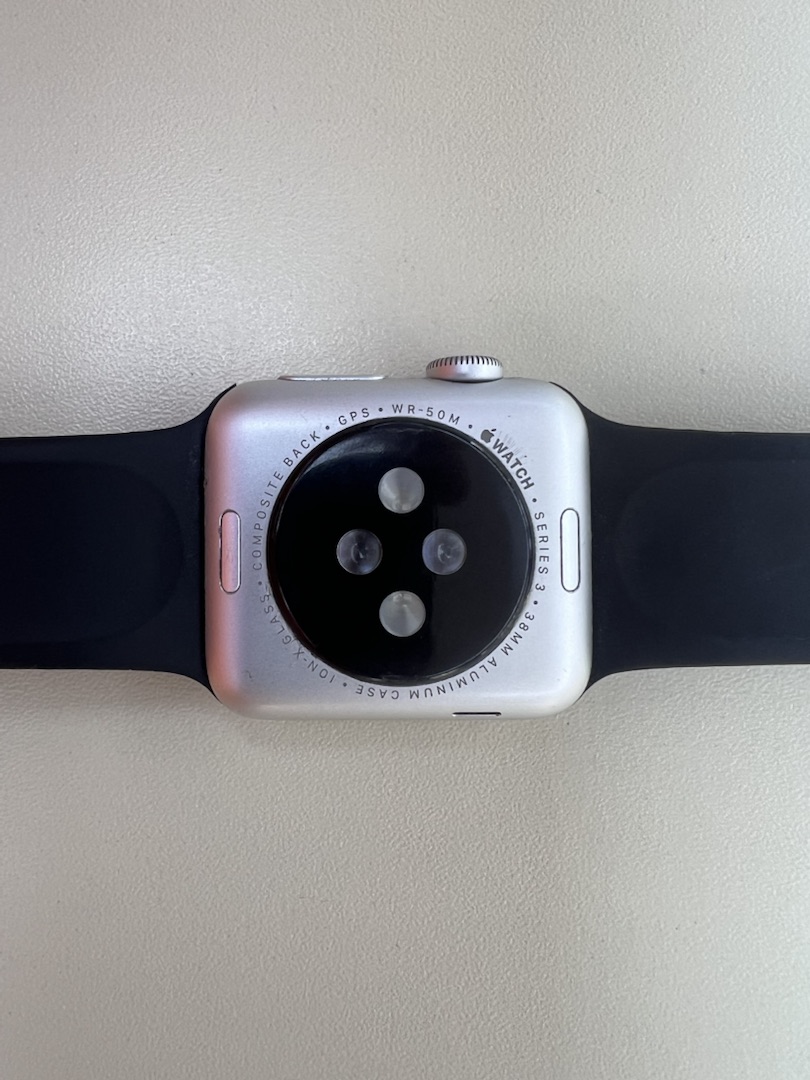 Смарт-часы Apple Watch Series 3 38 мм
