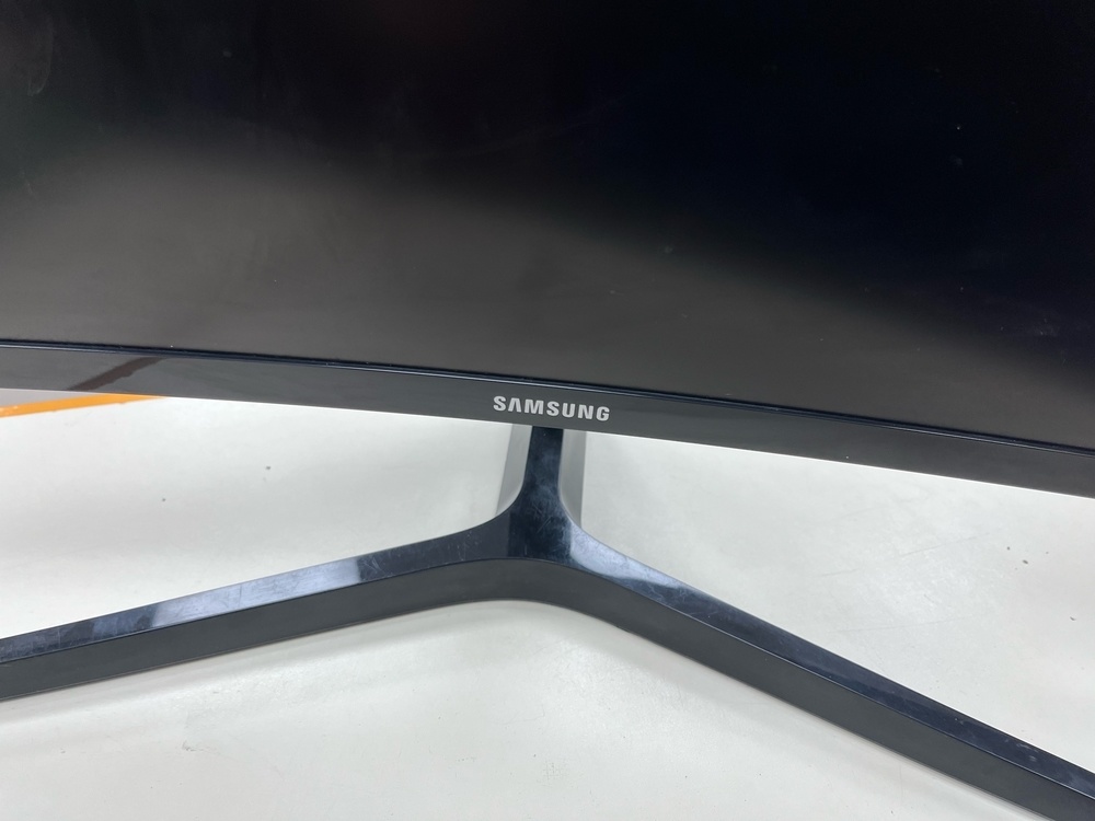 Монитор Samsung C24RG50FQI