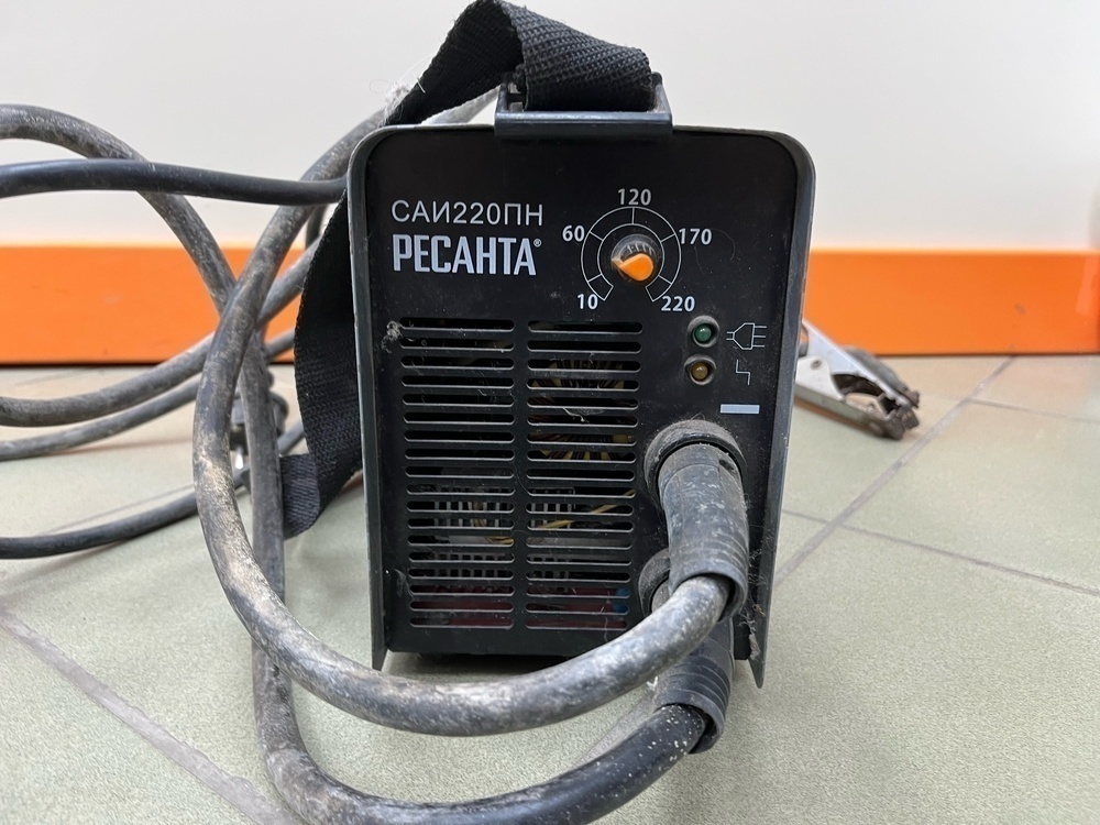 Сварочный аппарат Ресанта САИ 220ПН