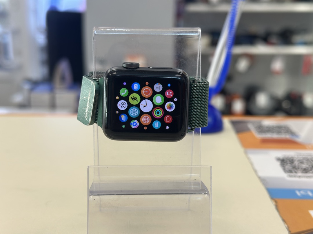 Смарт-часы Apple Watch Series 3 38 мм