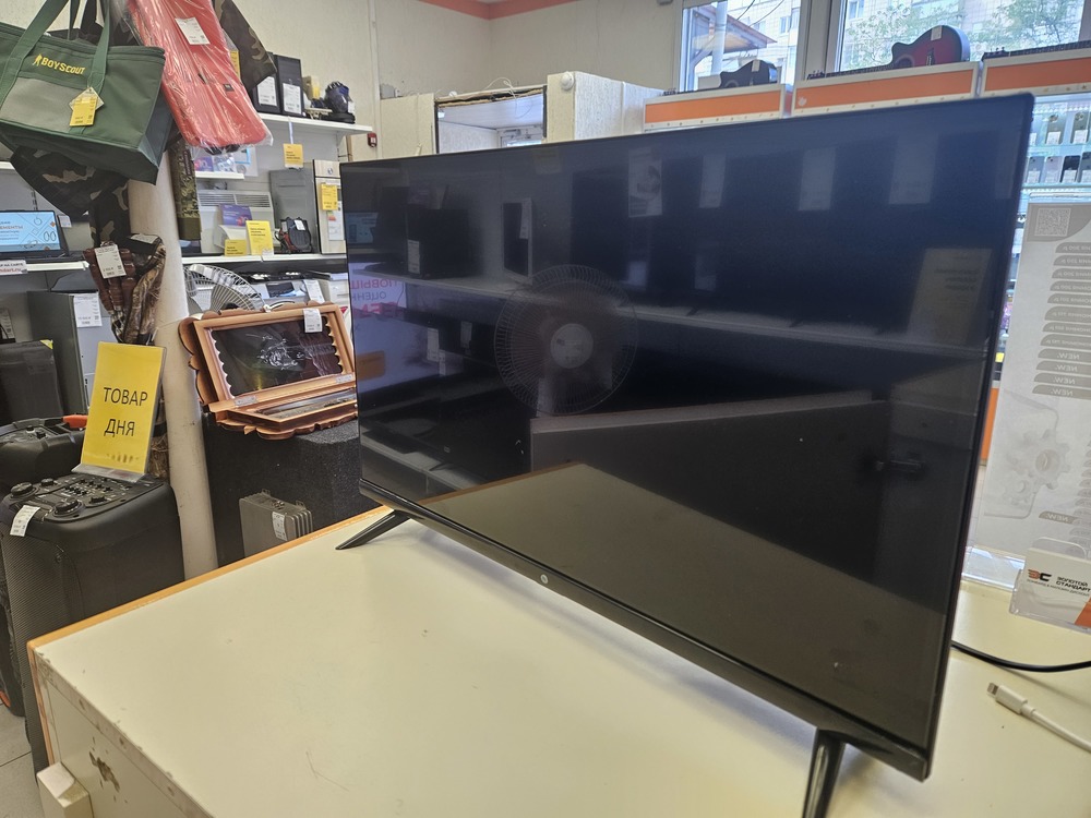 LED Телевизор HI RT-24H01FB