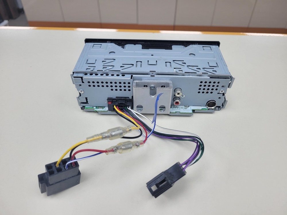 Автомагнитола Pioneer MVH-170UB