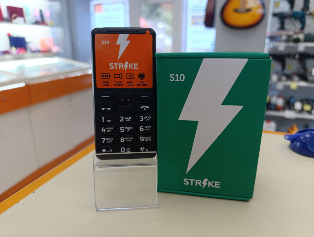 Мобильный телефон Strike S10