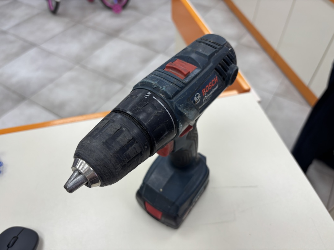 Шуруповерт Bosch GSR 120-LI