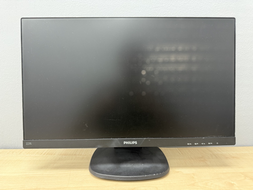 Монитор Philips 223S7E