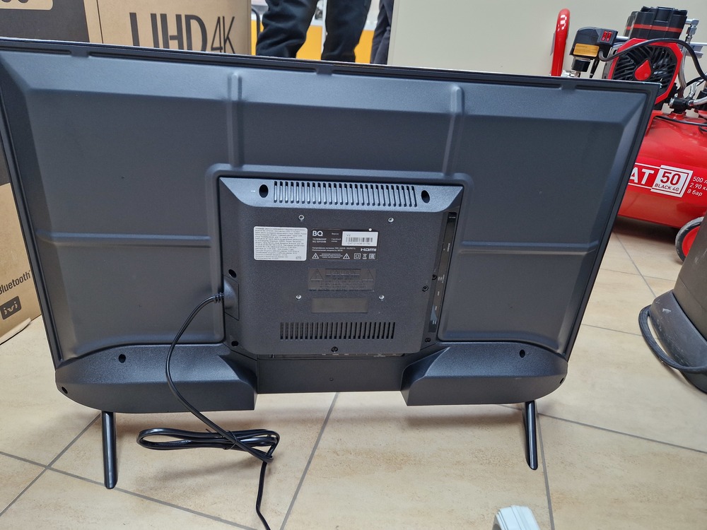 LED Телевизор BQ 32FS34B