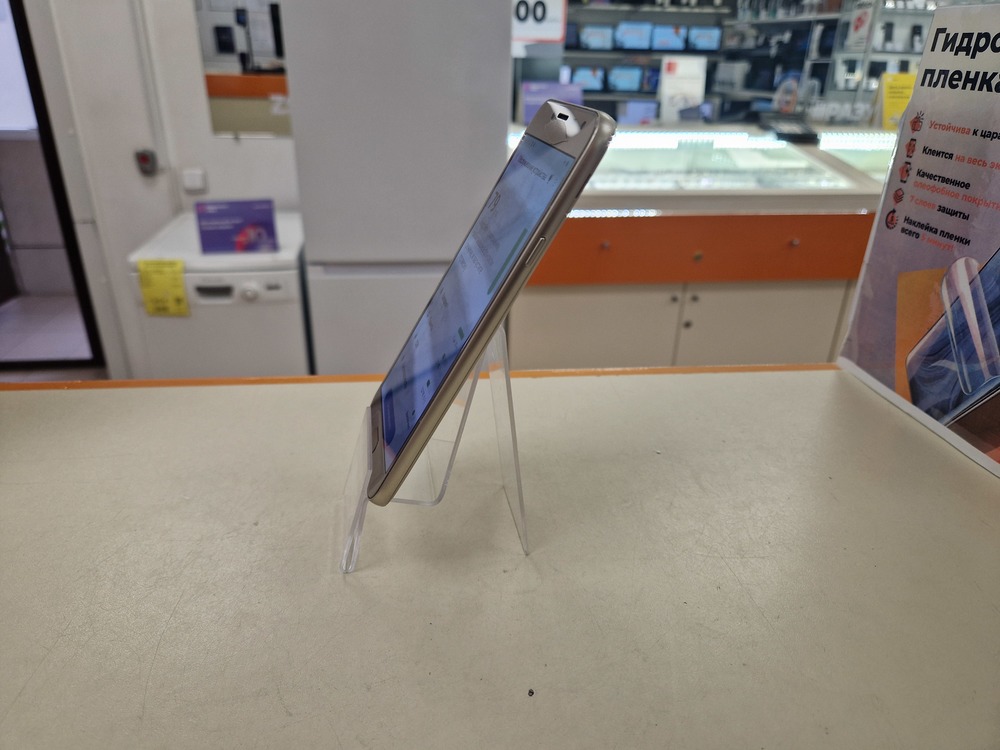 Смартфон Samsung Galaxy J4 2018 3/32