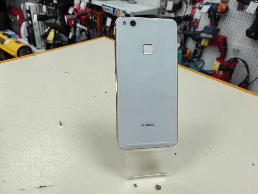 Смартфон Huawei P10 Lite