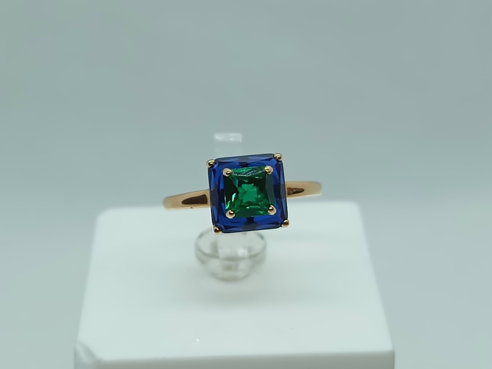 КОЛЬЦО С КАМНЯМИ (Au 585)