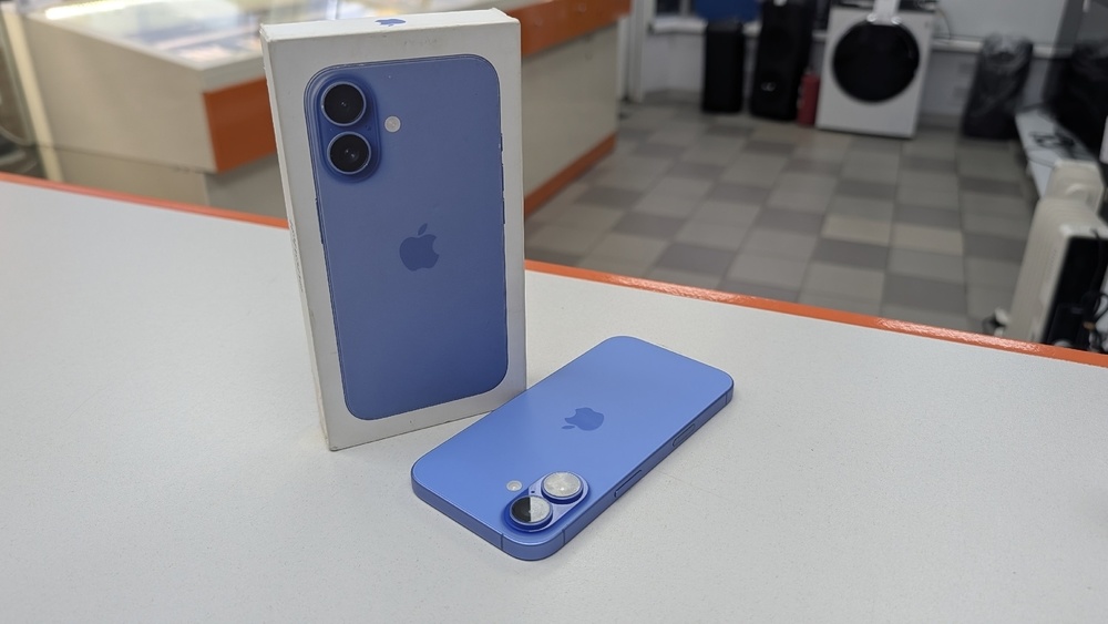 Смартфон Apple Iphone 16 128Gb