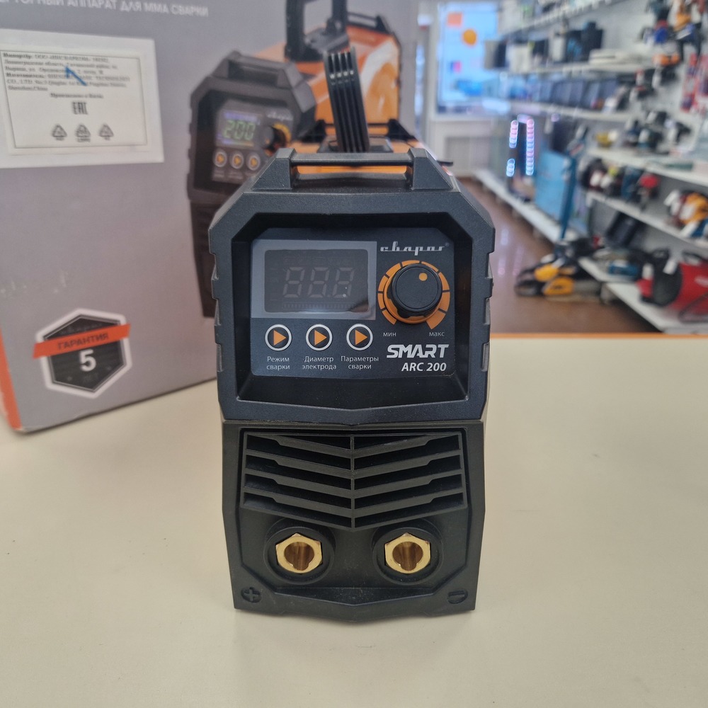 Сварочный аппарат Сварог Real Arc 220