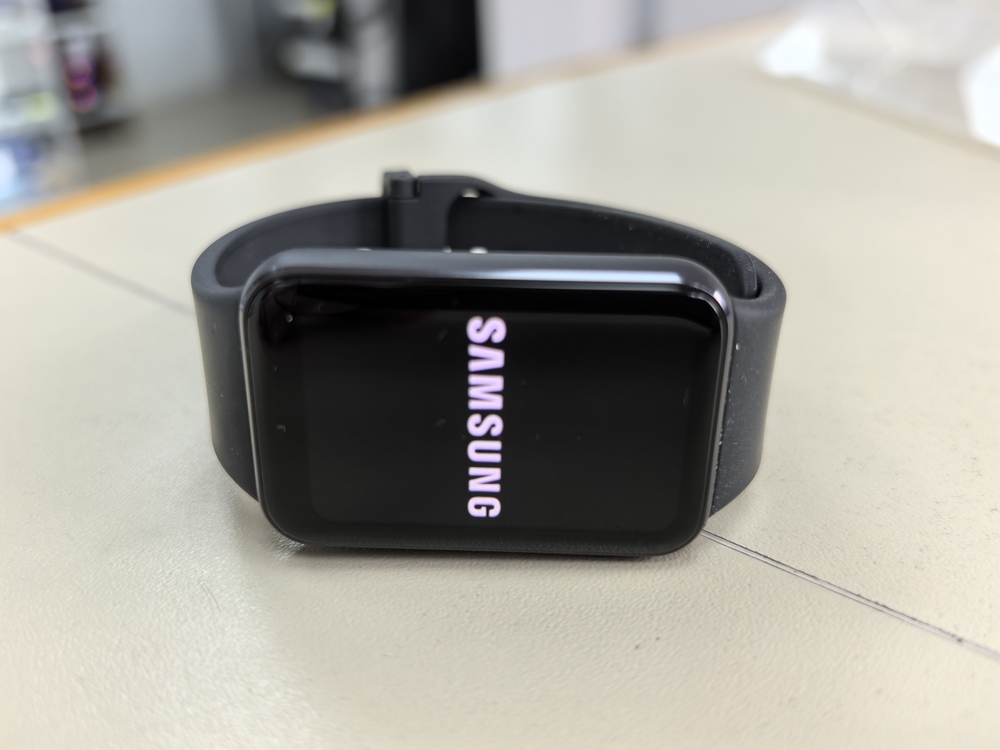 Смарт-часы Samsung Galaxy Fit3