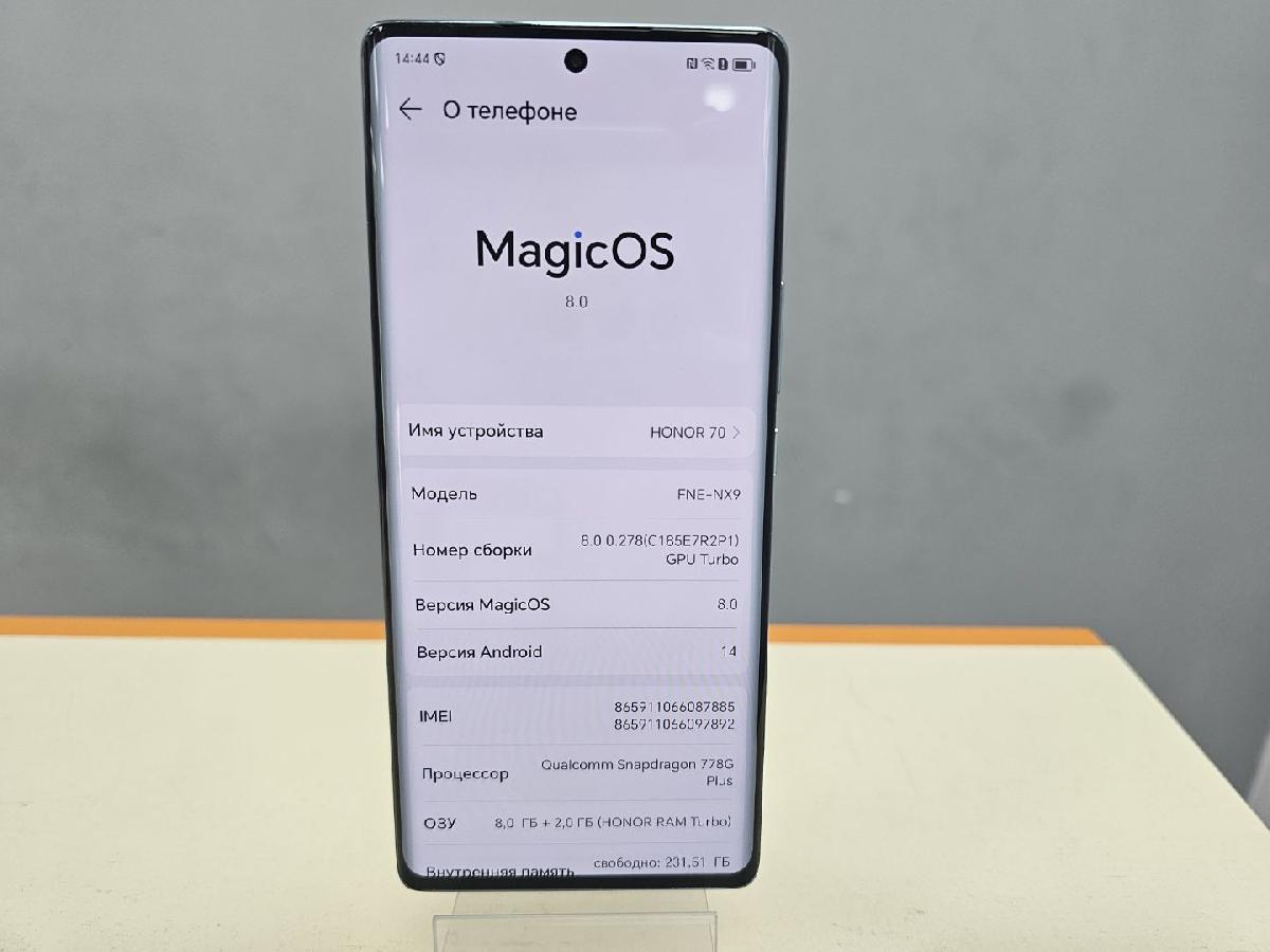 Смартфон Honor 70 8/256