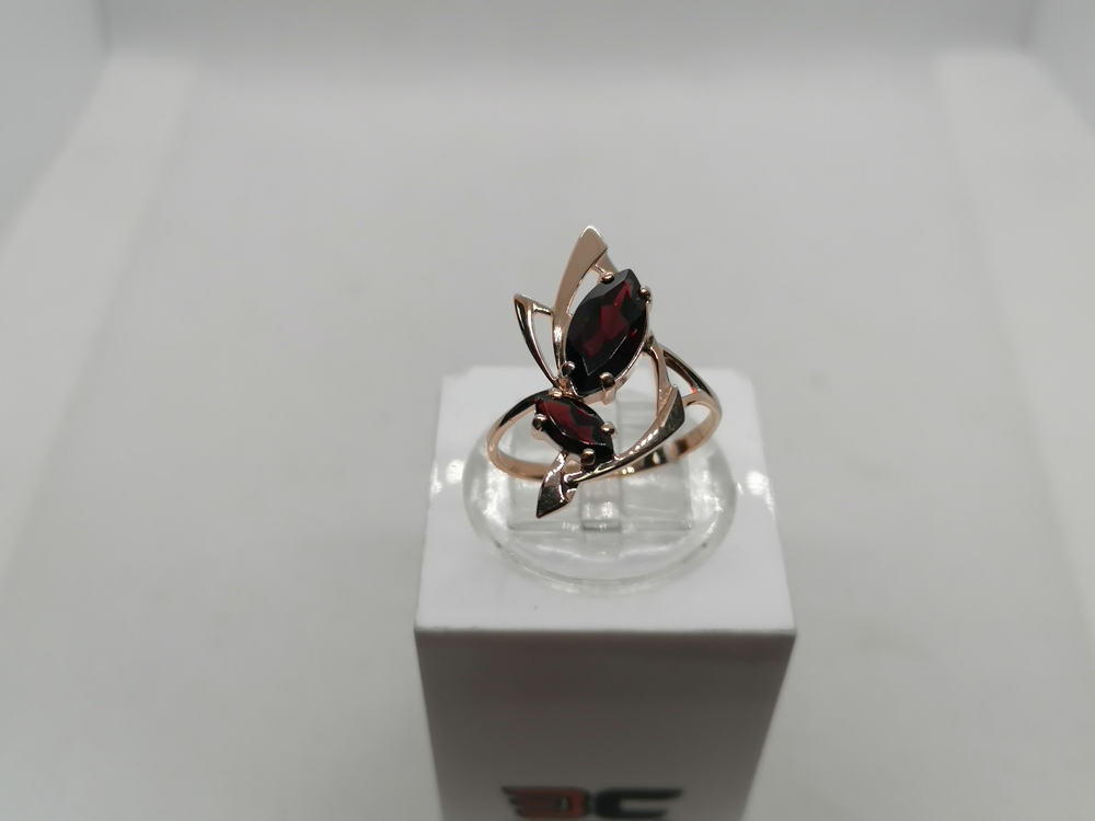 КОЛЬЦО С КАМНЯМИ (Au 585)