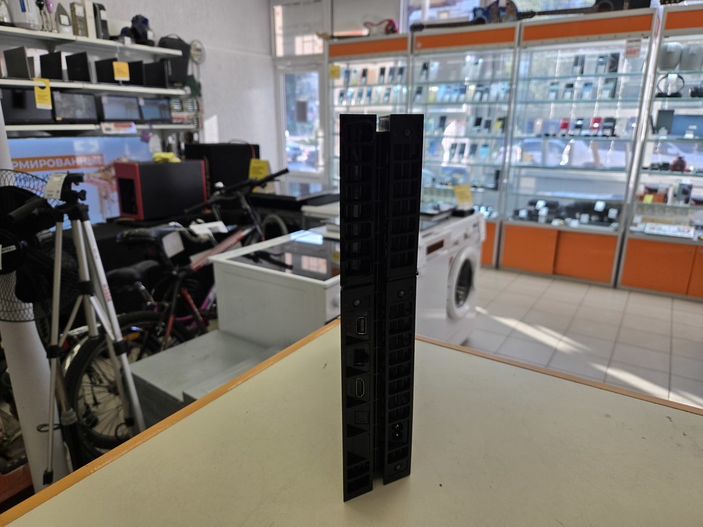Игровая приставка Xbox Series X 1Tb