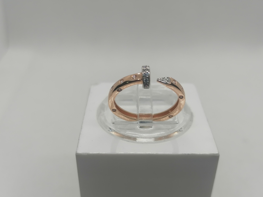 КОЛЬЦО С КАМНЯМИ (Au 585) КОЛЬЦО С КАМНЯМИ (Au 585)