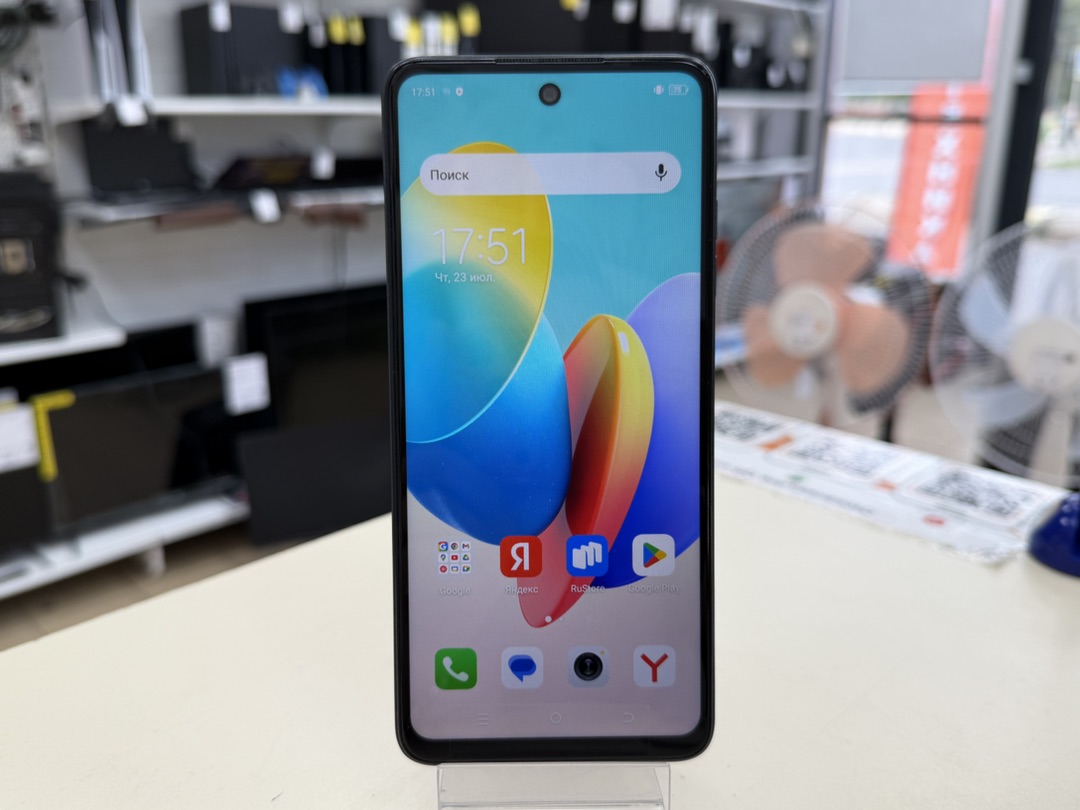 Смартфон Tecno Spark Go 2024 4/64
